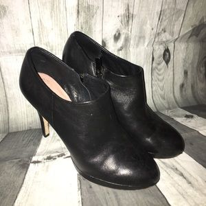 Vince Camuto Heeled Booties Black 11 Elvin